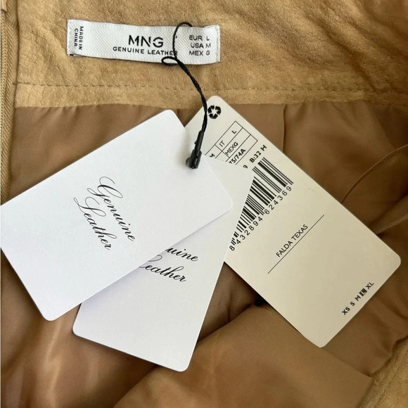 NWT Mango MNG Khaki Beige Suede Mini Skirt Front Pockets Silver Hardware Medium - Picture 3 of 4